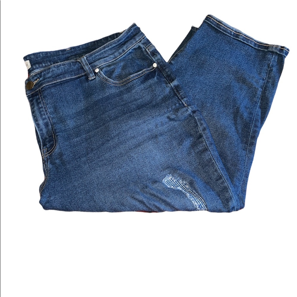 Lane Bryant mid rise girlfriend crop capris size 24